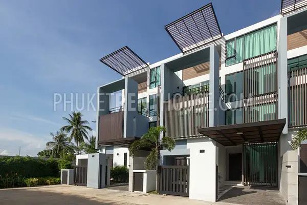 RAW17938: 3 stories 3 bedroom villa with a stunning roof top in Rawai. Фото #1