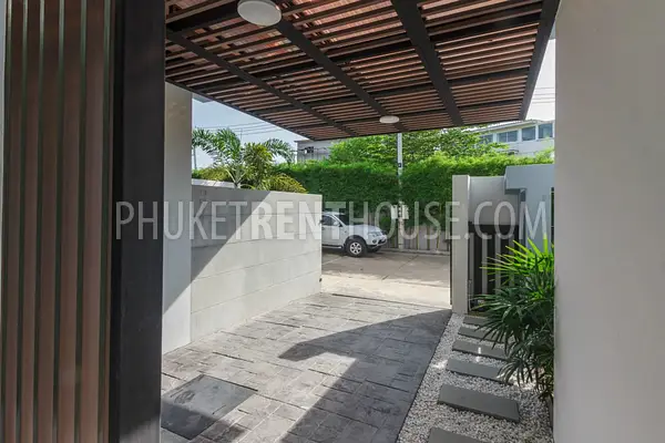 RAW17938: 3 stories 3 bedroom villa with a stunning roof top in Rawai. Фото #2