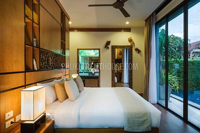 NAI18620: Luxury 3 Bedroom Villa close to Nai Harn Beach. Photo #14