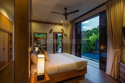 NAI18620: Luxury 3 Bedroom Villa close to Nai Harn Beach. Photo #5