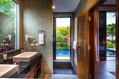 NAI18620: Luxury 3 Bedroom Villa close to Nai Harn Beach. Photo #7