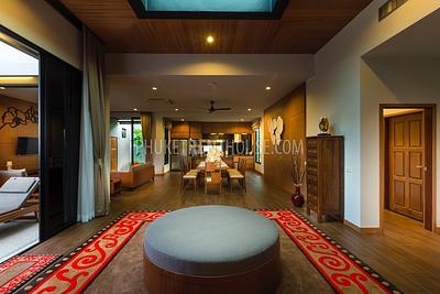 NAI18620: Luxury 3 Bedroom Villa close to Nai Harn Beach. Photo #8