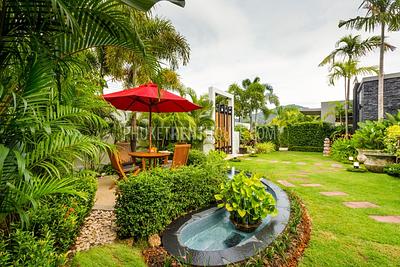 NAI18620: Luxury 3 Bedroom Villa close to Nai Harn Beach. Photo #16