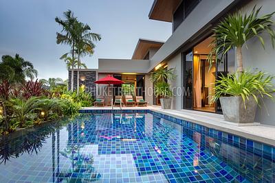 NAI18620: Luxury 3 Bedroom Villa close to Nai Harn Beach. Photo #31