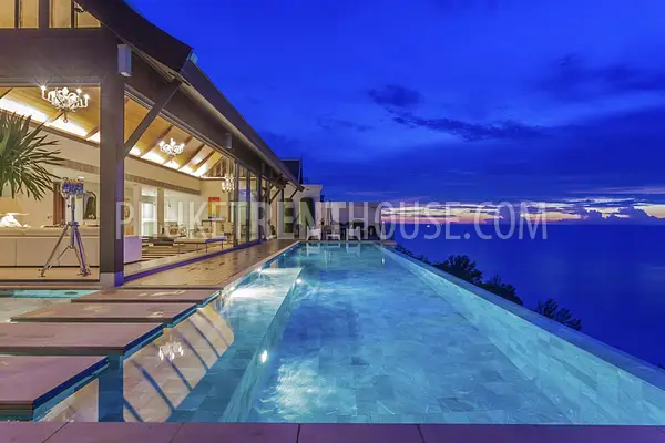 NAT18667: Magnificent 5­ Bedroom Sea View Villa in Nai Thon Beach. Photo #37