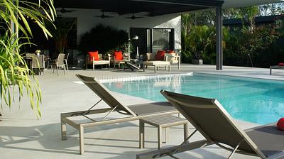 RAW18676: 4 Bedrooms Pool Villa in walking distance to Nai Harn Beach. Photo #5