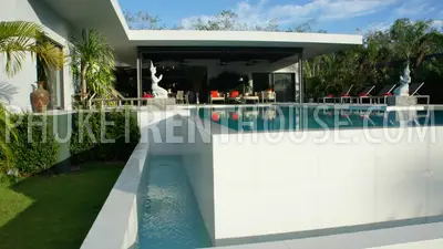RAW18676: 4 Bedrooms Pool Villa in walking distance to Nai Harn Beach. Photo #6