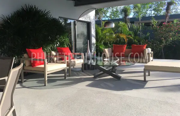 RAW18676: 4 Bedrooms Pool Villa in walking distance to Nai Harn Beach. Photo #20