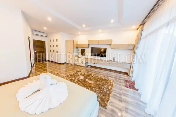 KAM18758: 3 Bedroom Pool Villa in Kamala. Photo #14