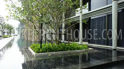 MAI18858: Luxury Beachfront Two Bedroom Apartment. Photo #9
