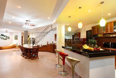 KAT18870: Luxury Thai Style Pool Villa with 4 Bedrooms. Photo #18