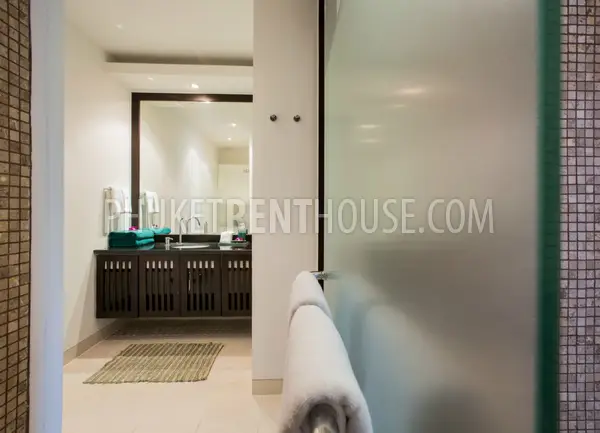 KAT18871: Luxury 2 Bedroom Apartment Nearby Kata and Kata Noi Beach. Fotoğraf #5