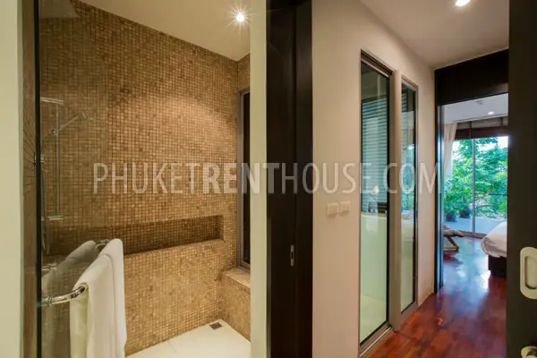 KAT18873: Contemporary Thai style Apartment in Kata Noi. 照片 #25