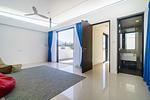 BAN18889: 4 Bedroom Villa in Laguna. Thumbnail #9