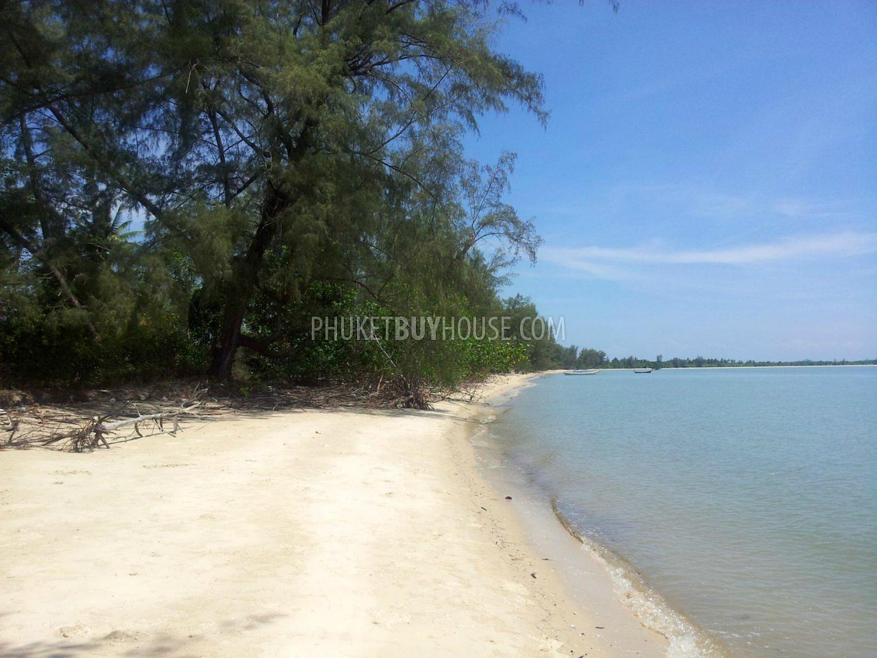 PHA3182: Beach Land on Koh Yao Yai. Photo #6