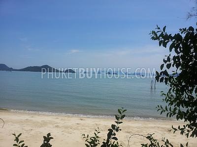 PHA3183: Beach Front Land on Koh Yao Yai. Photo #6