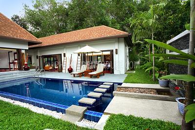 NAI18529: 3 Bedrooms Pool Villa in Nai Harn. Photo #18