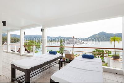 KAM18553: 6 Bedrooms Ocean Front Luxury Villa Kamala. Photo #18