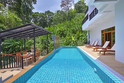 PAT18569: Spacious 7 Bedroom Pool Villa in Patong. Photo #17