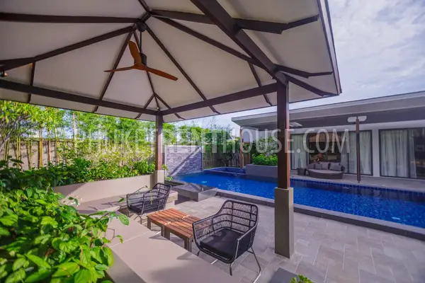 RAW19080: 3 Bedroom Pool View Villa in Rawai. Fotoğraf #8