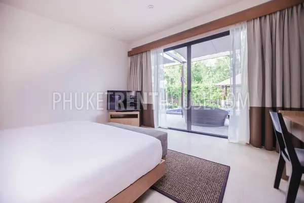 RAW19080: 3 Bedroom Pool View Villa in Rawai. Fotoğraf #42