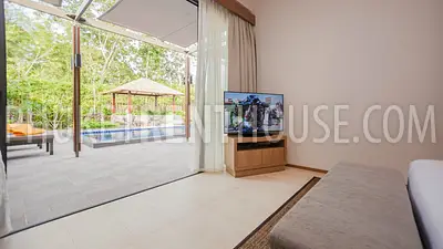 RAW19080: 3 Bedroom Pool View Villa in Rawai. Fotoğraf #35