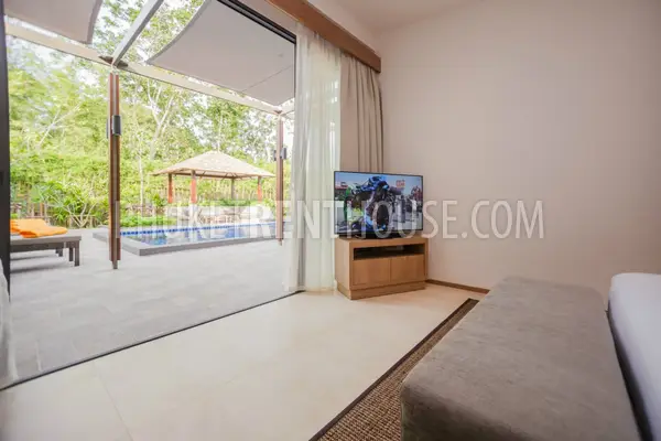 RAW19080: 3 Bedroom Pool View Villa in Rawai. Fotoğraf #35