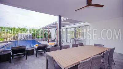 RAW19080: 3 Bedroom Pool View Villa in Rawai. Fotoğraf #47