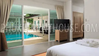 RAW19081: 4 Bedroom Pool View Villa in Rawai. Fotoğraf #2