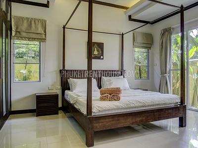 NAI19094: Luxury 3 Bedroom Villa at Nai Harn. Photo #16