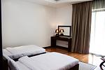 BAN19116: Amazing 2 Bedroom Apartment with Pool on Balcony. Thumbnail #4