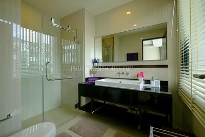 BAN19148: Luxury 3 Bedrooms Townhouse in Bangtao. Photo #10