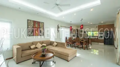 NAI19161: Stunning 3 Bedroom Villa in Nai Harn. Photo #10