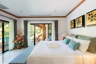 NAI19164: Amazing 3 Bedroom Pool Villa near Nai Harn Beach. Photo #16