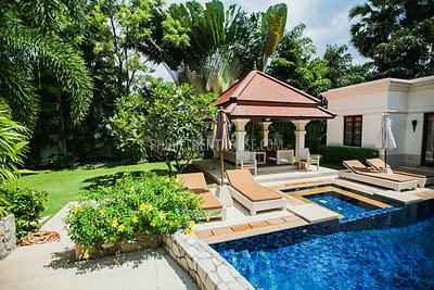 BAN19189: Stunning 4 Bedroom Pool Villa in Laguna. Photo #22