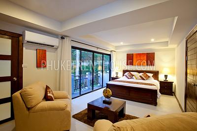NAI19207: 4 Спальные Апартаменты в 100 метрах от красивейшего пляжа Най Харн. Фото #1