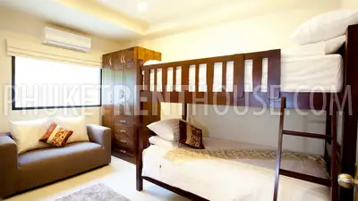 NAI19207: 4 Bedroom Apartment in only 100 meters from Nai Harn beach. Photo #6