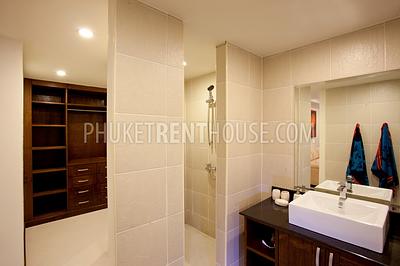 NAI19207: 4 Bedroom Apartment in only 100 meters from Nai Harn beach. Photo #41