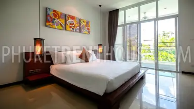 BAN19217: 3 Bedroom Pool Villa surrounded by green palms in Bang Tao. Photo #6