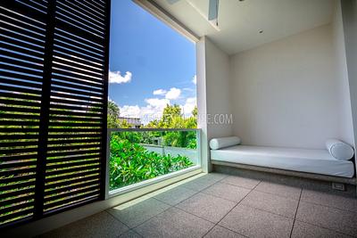 BAN19217: 3 Bedroom Pool Villa surrounded by green palms in Bang Tao. Photo #7