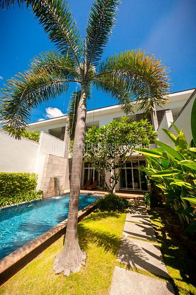 BAN19217: 3 Bedroom Pool Villa surrounded by green palms in Bang Tao. Photo #11