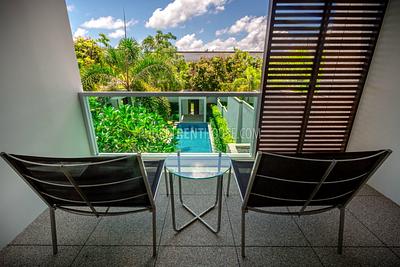 BAN19217: 3 Bedroom Pool Villa surrounded by green palms in Bang Tao. Photo #12