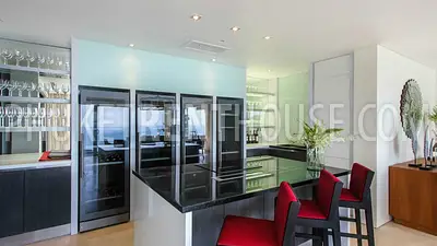 KAM19226: Ultra Modern 6 Bedroom Villa overlooking Sea. Photo #3
