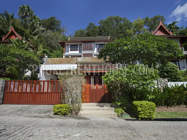 SUR19227: Elite 4 Bedroom Villa on the hillside in Surin. Photo #30