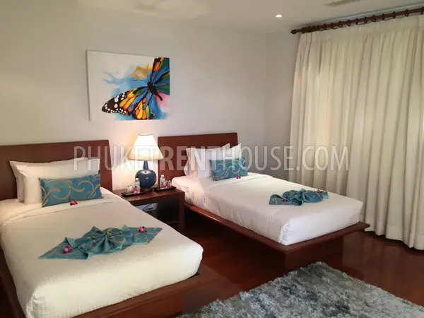 SUR19227: Elite 4 Bedroom Villa on the hillside in Surin. Photo #22