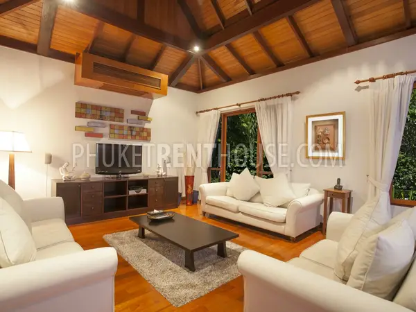 SUR19227: Elite 4 Bedroom Villa on the hillside in Surin. Photo #23