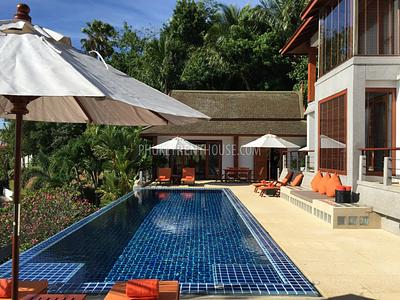 SUR19227: Elite 4 Bedroom Villa on the hillside in Surin. Photo #24