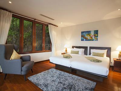 SUR19227: Elite 4 Bedroom Villa on the hillside in Surin. Photo #40