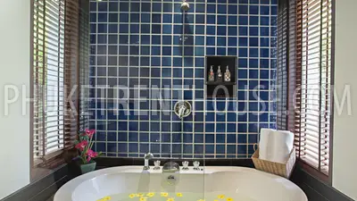 SUR19227: Elite 4 Bedroom Villa on the hillside in Surin. Photo #34