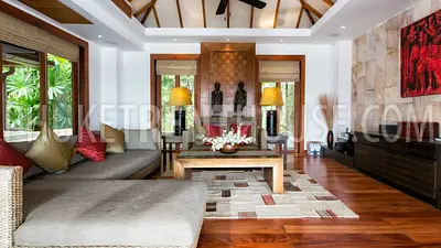 SUR19229: Fabulous 4 Bedroom Pool Villa in Surin. Photo #4